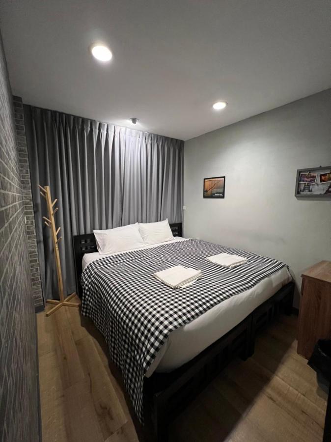 White House Hostel Bangkok Buitenkant foto