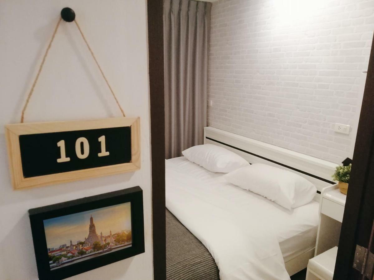 White House Hostel Bangkok Buitenkant foto