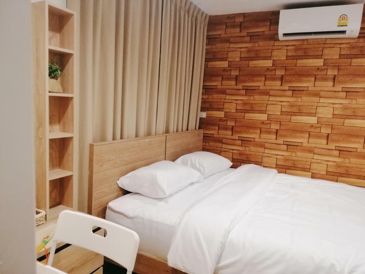 White House Hostel Bangkok Buitenkant foto