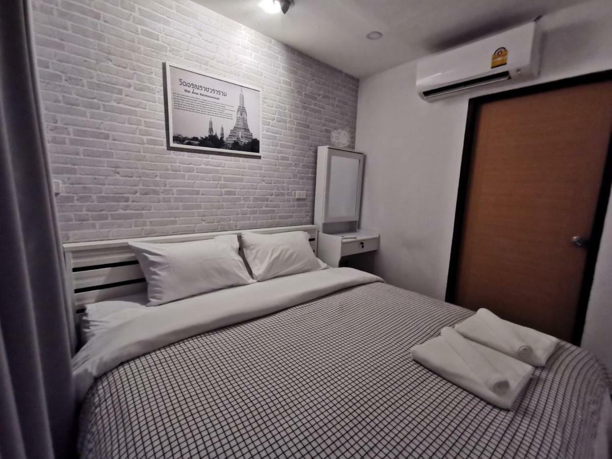 White House Hostel Bangkok Buitenkant foto