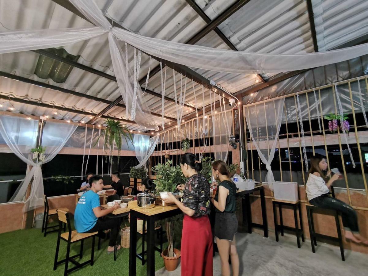 White House Hostel Bangkok Buitenkant foto
